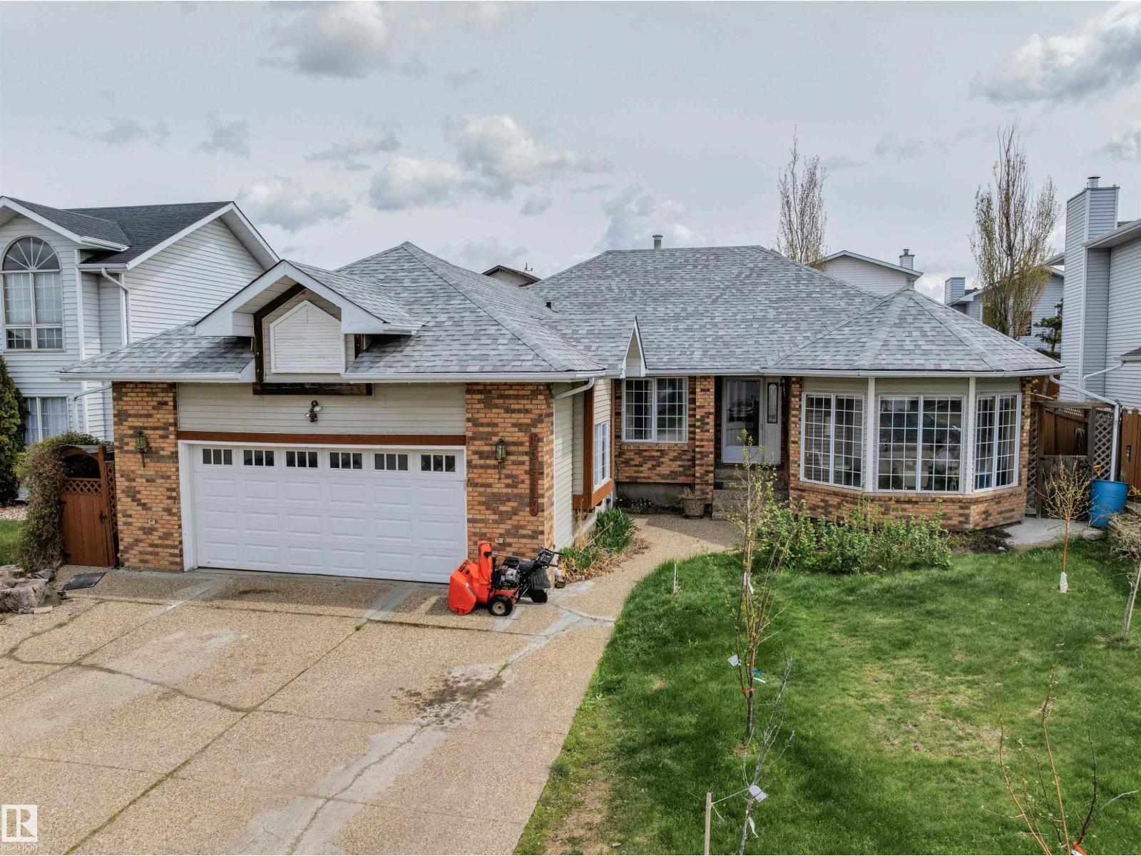 15411 67A ST NW, Edmonton