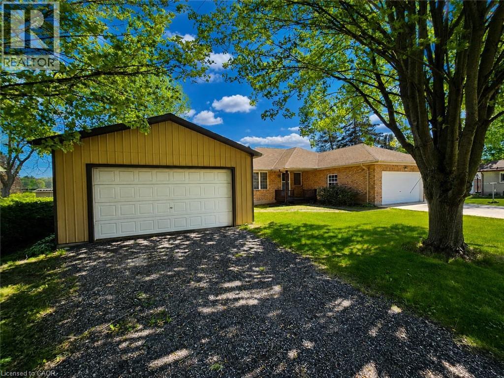 980 NORFOLK COUNTY ROAD 21 - 44