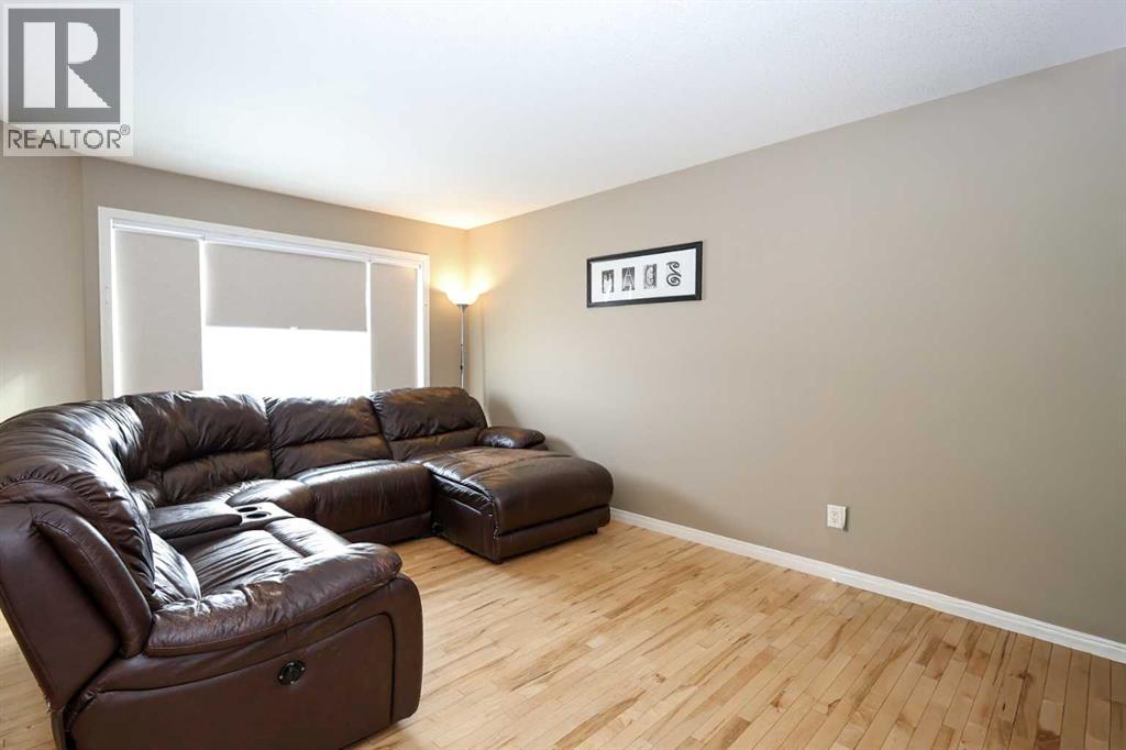 26 Jenner Crescent — photo 8