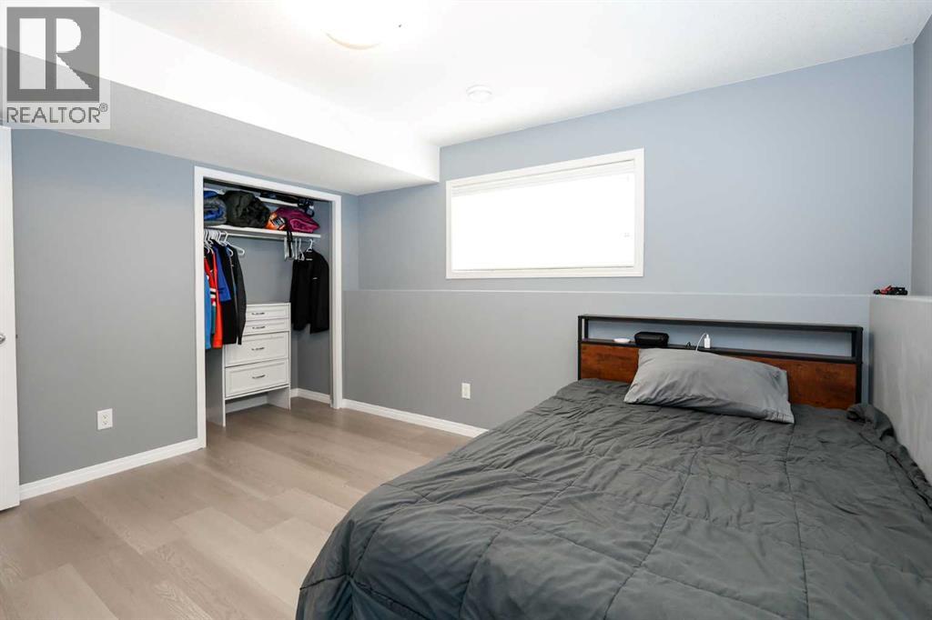 26 Jenner Crescent — photo 41