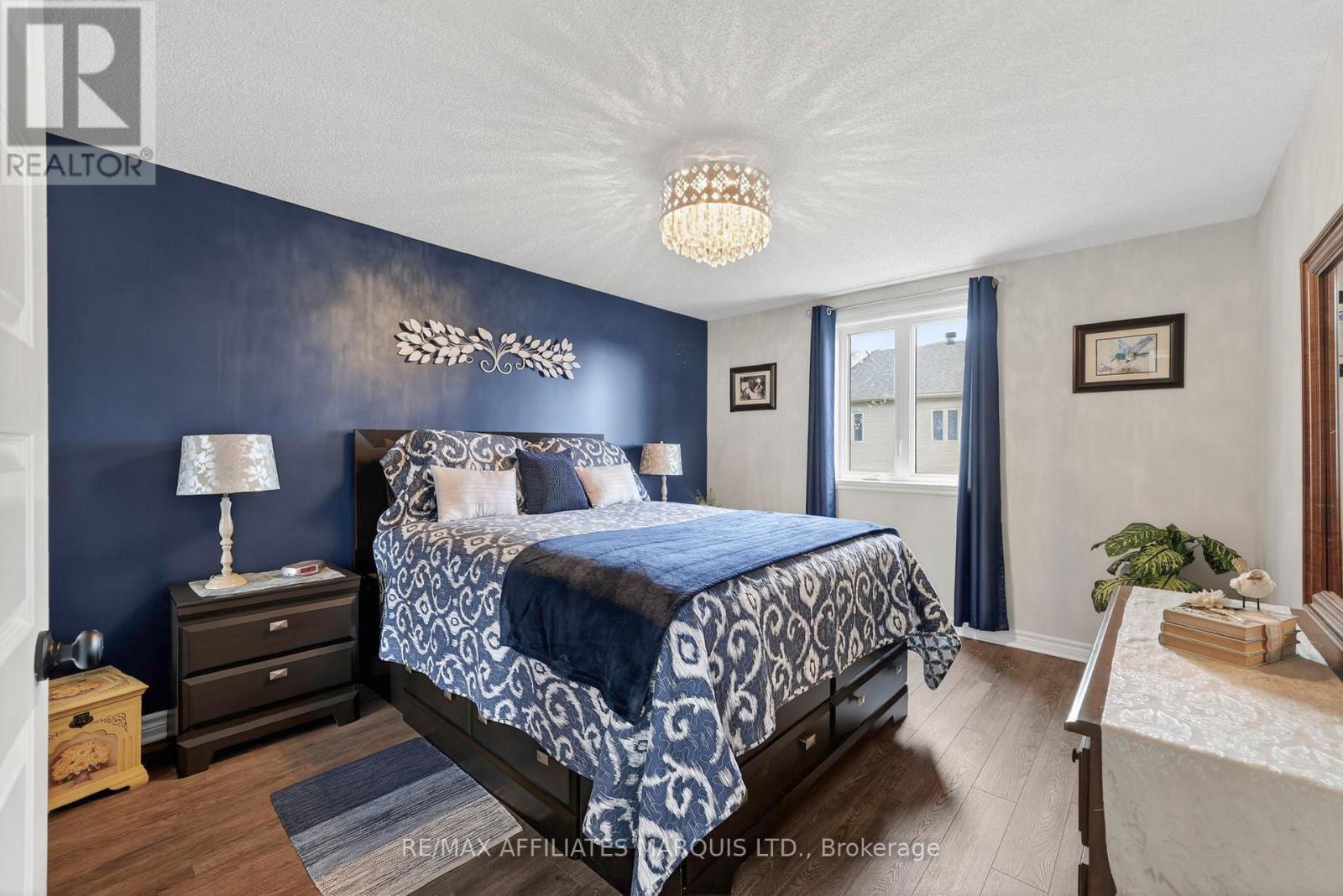 #101 222 FIRST STREET E - 21