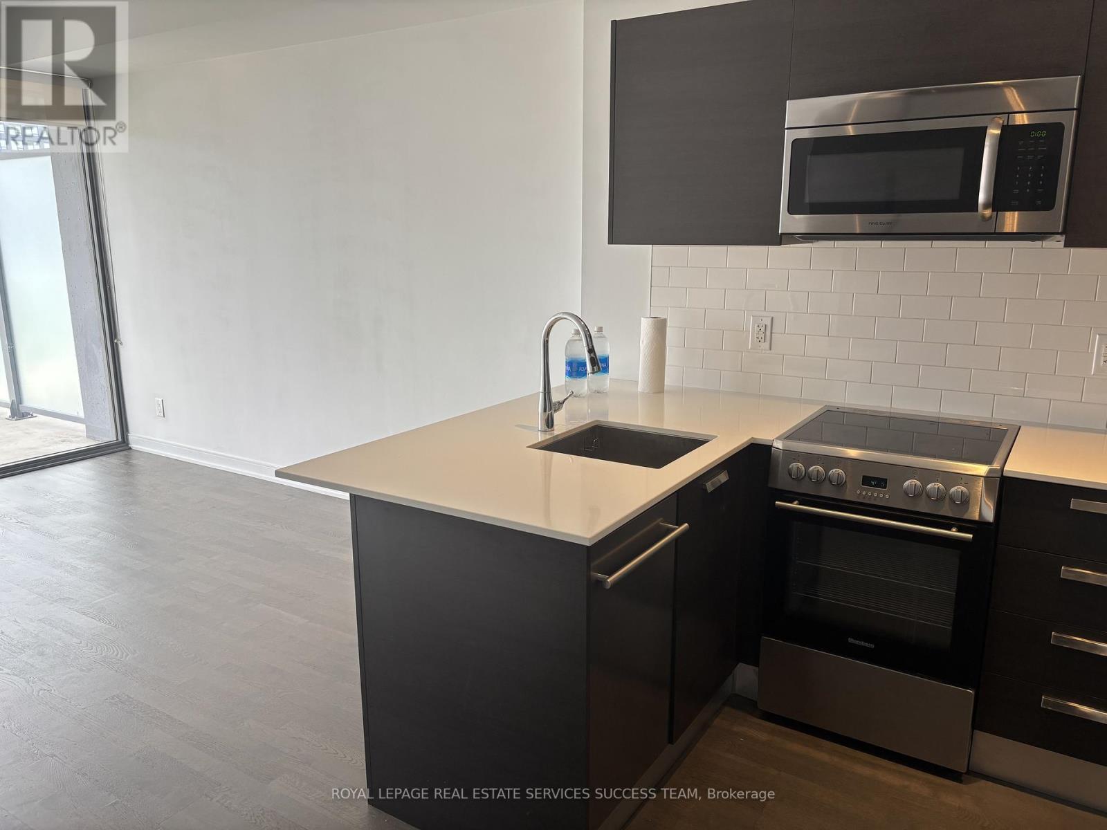 #2901 57 ST JOSEPH STREET - 10