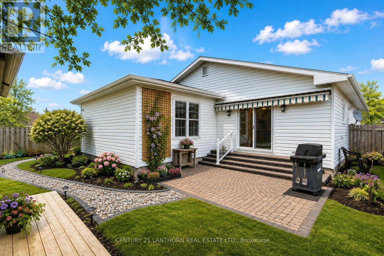 84 WESTWIND CRESCENT - 21