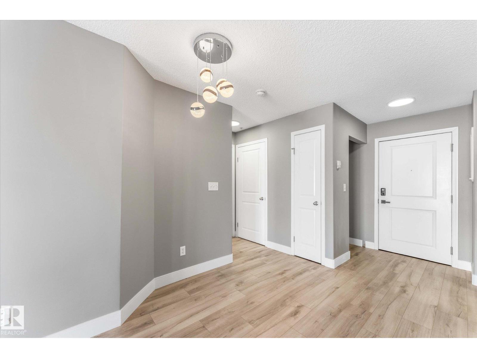 #115 16221 95 ST NW - 14