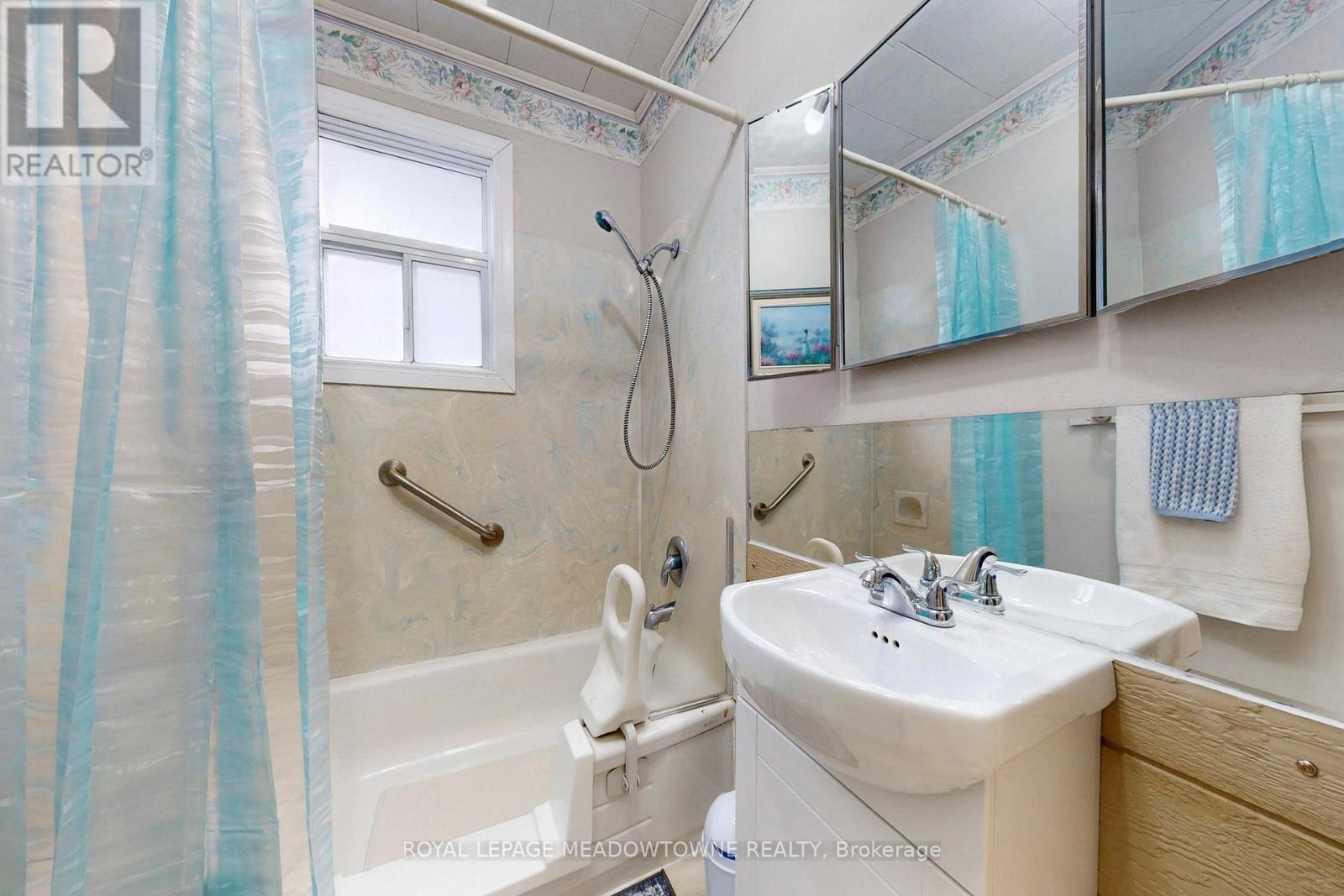 43 COBBLEHILL ROAD - 21