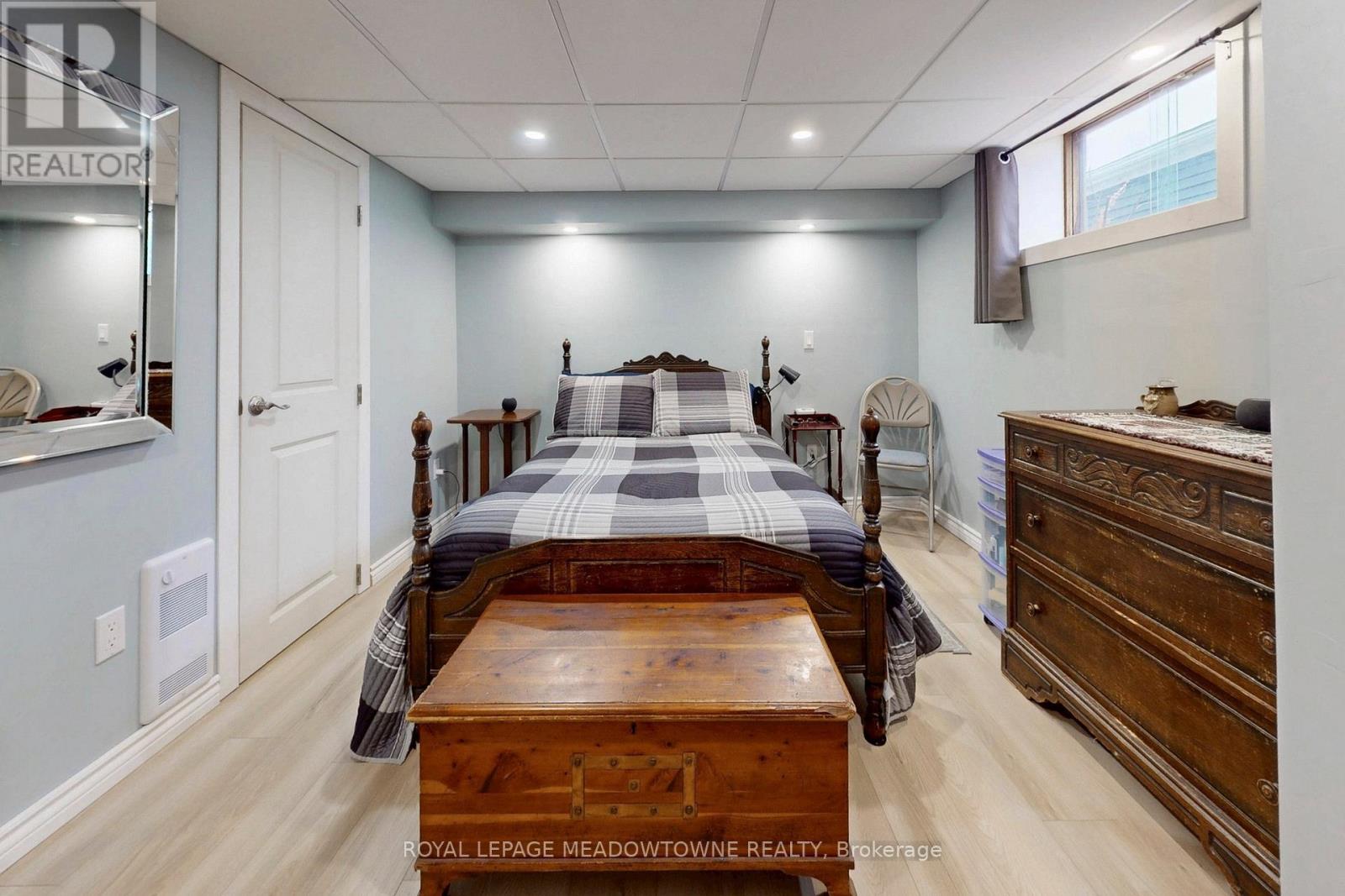 43 COBBLEHILL ROAD - 26