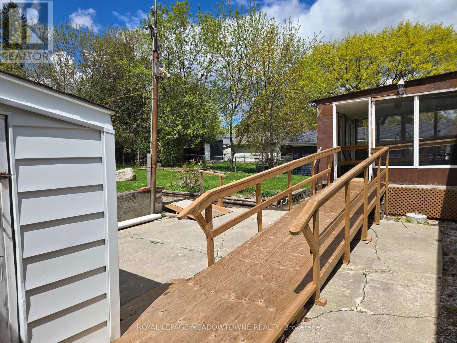 43 COBBLEHILL ROAD - 40