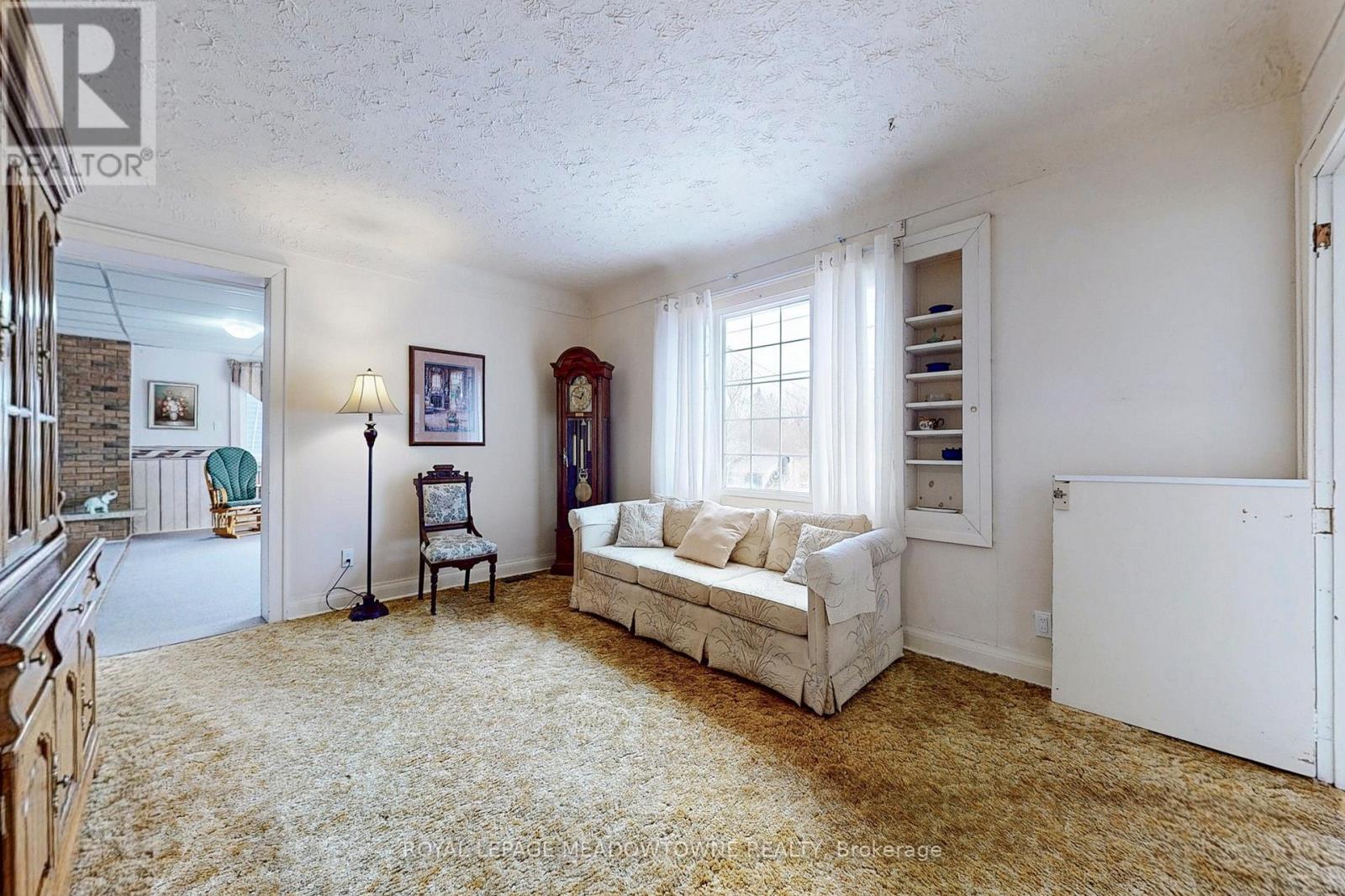 43 COBBLEHILL ROAD - 5