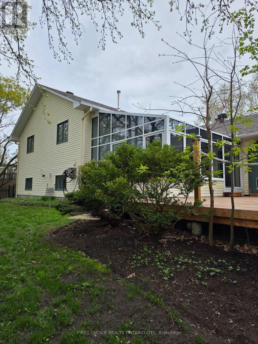 13 QUEENSTON DRIVE - 35
