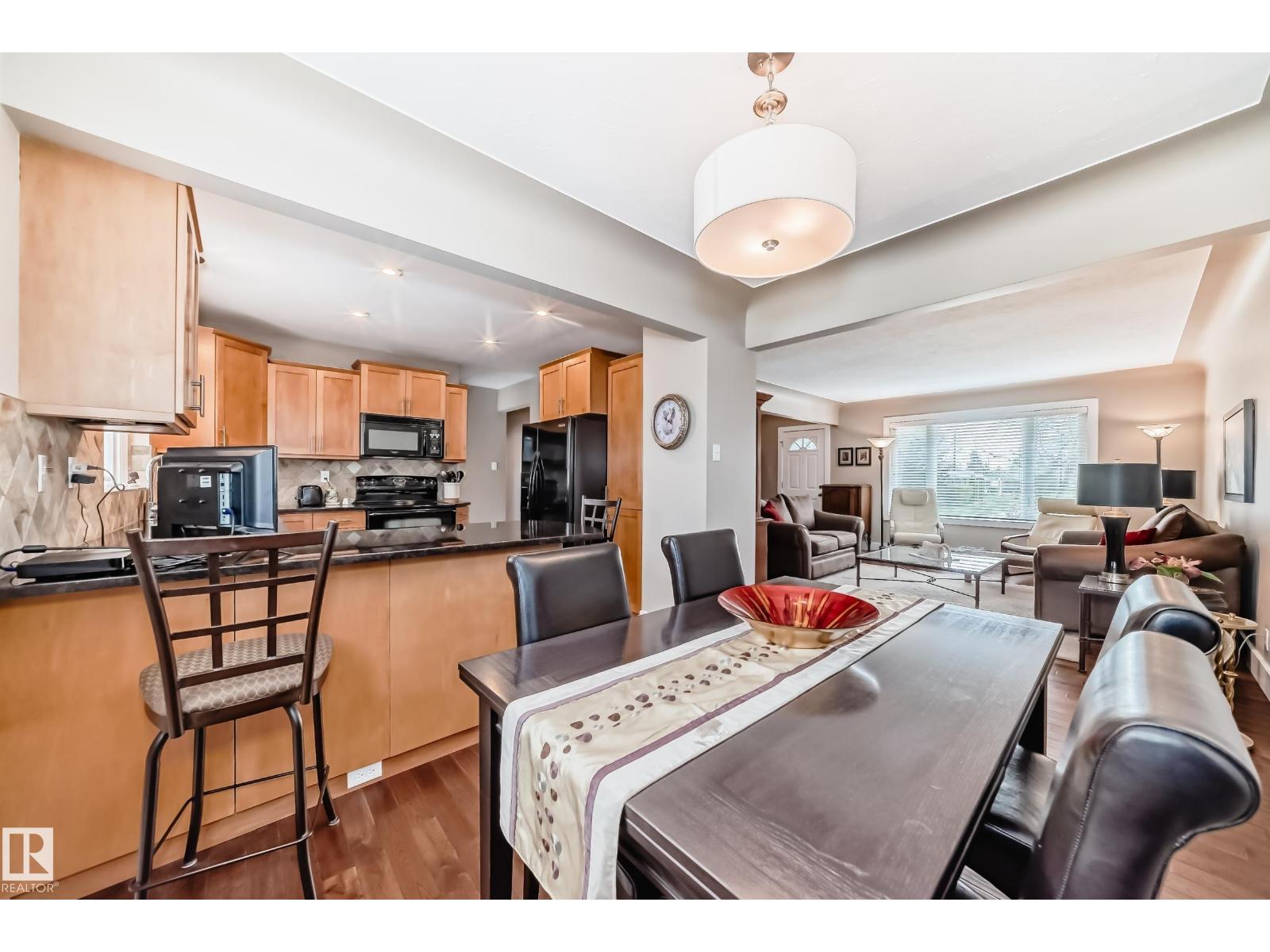 10652 144 ST NW NW, Edmonton
