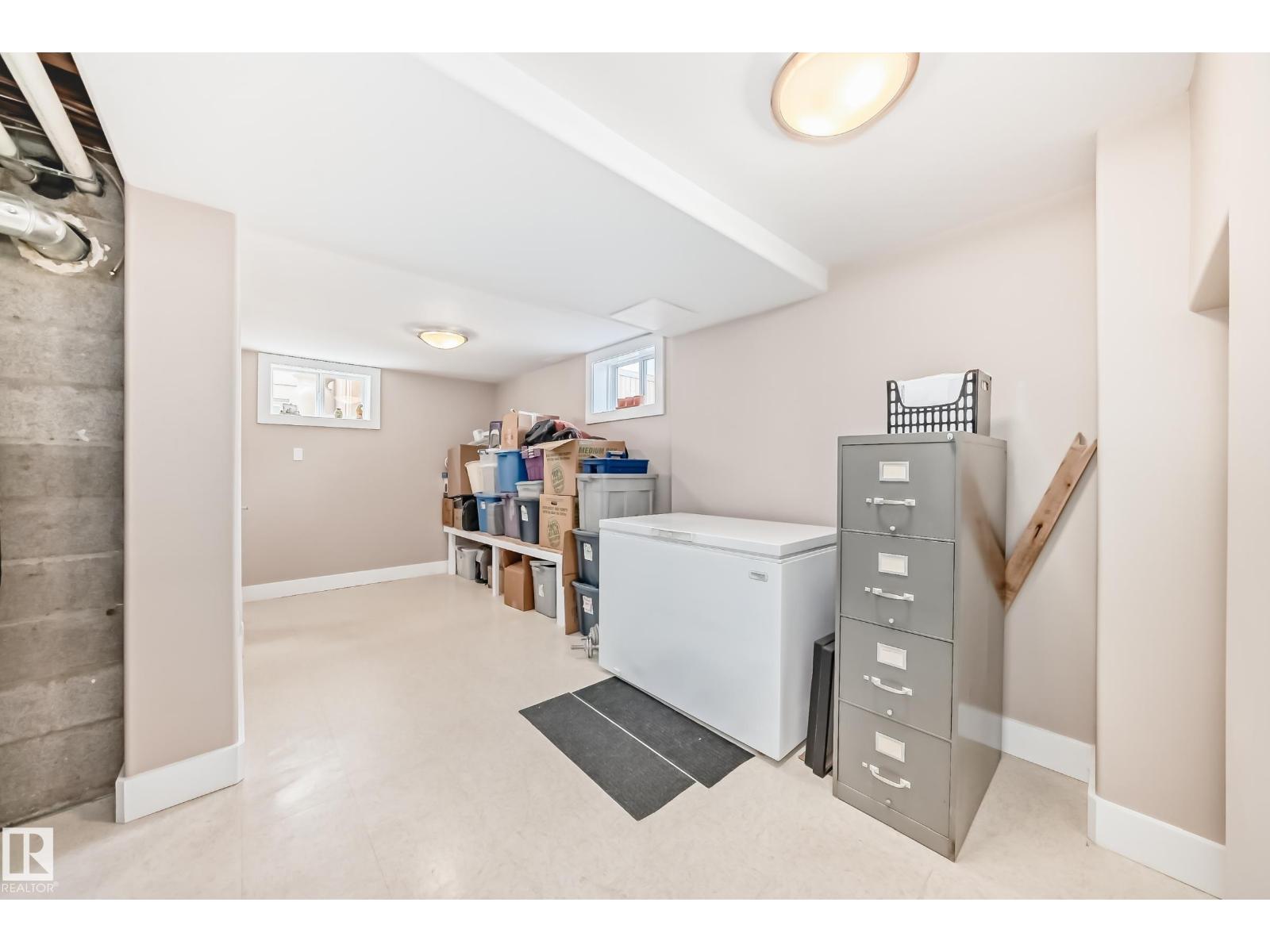 10652 144 ST NW NW, Edmonton