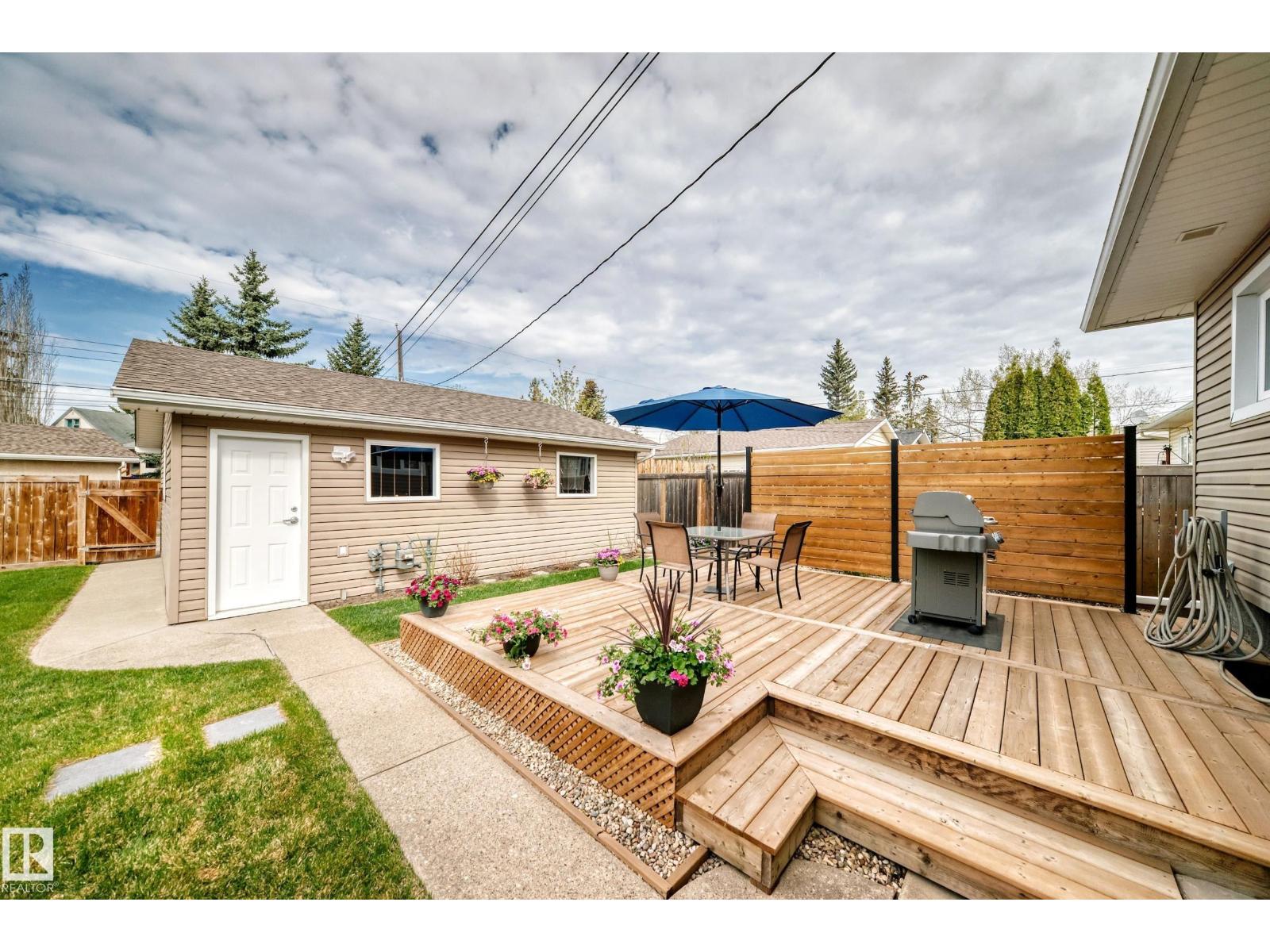 10652 144 ST NW NW, Edmonton