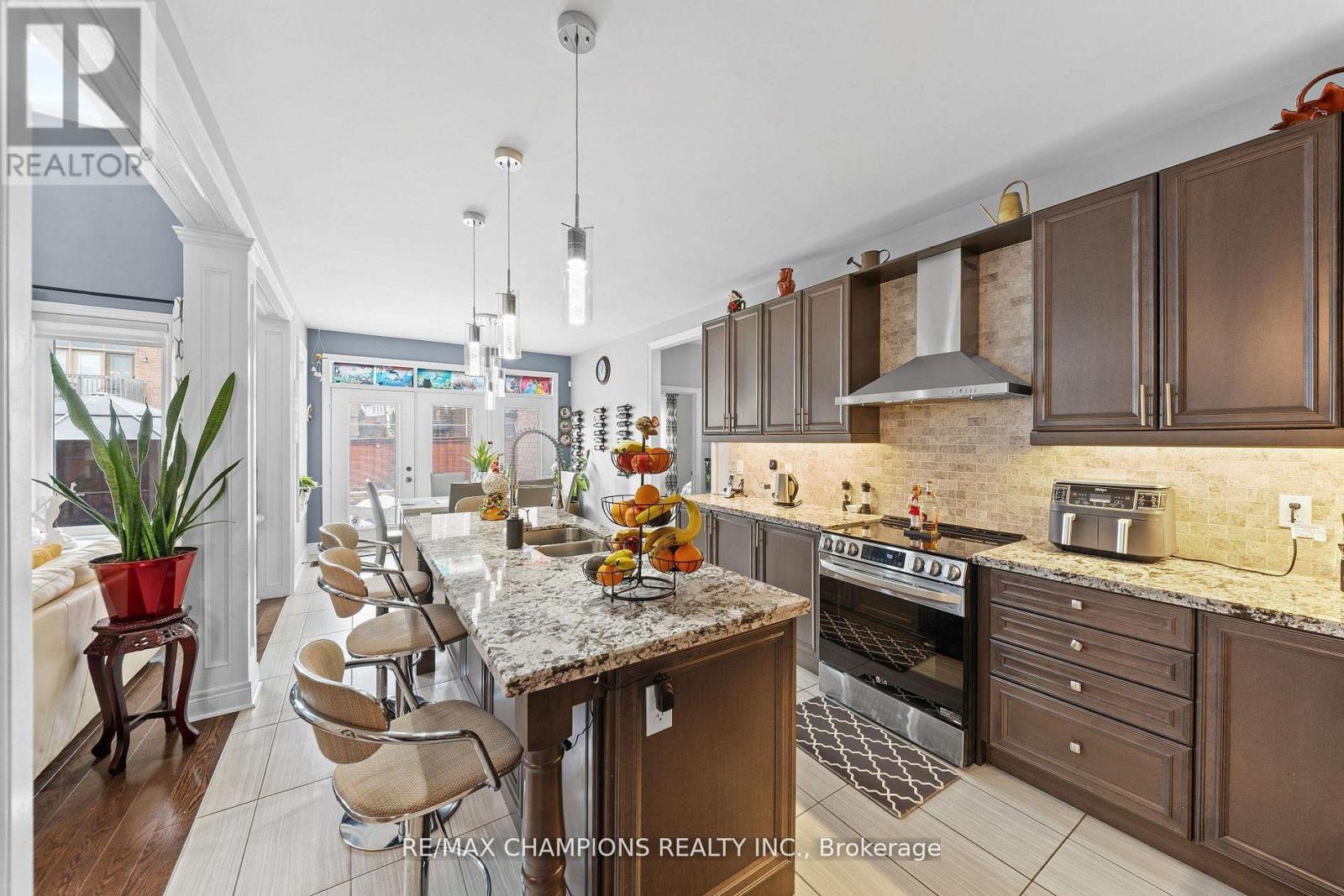 55 MEEK AVENUE - 16