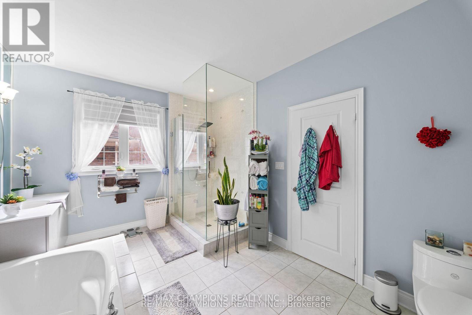 55 MEEK AVENUE - 39