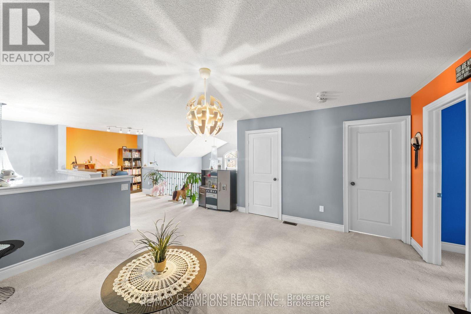 55 MEEK AVENUE - 44