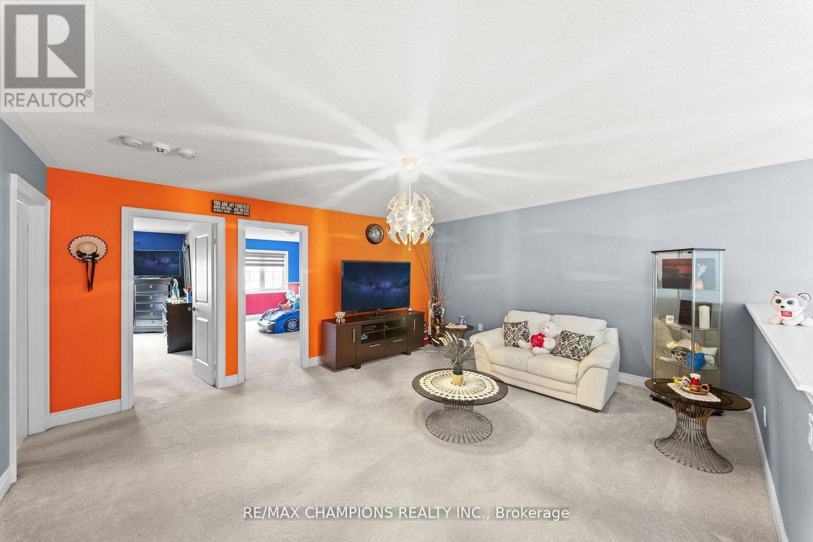 55 MEEK AVENUE - 45