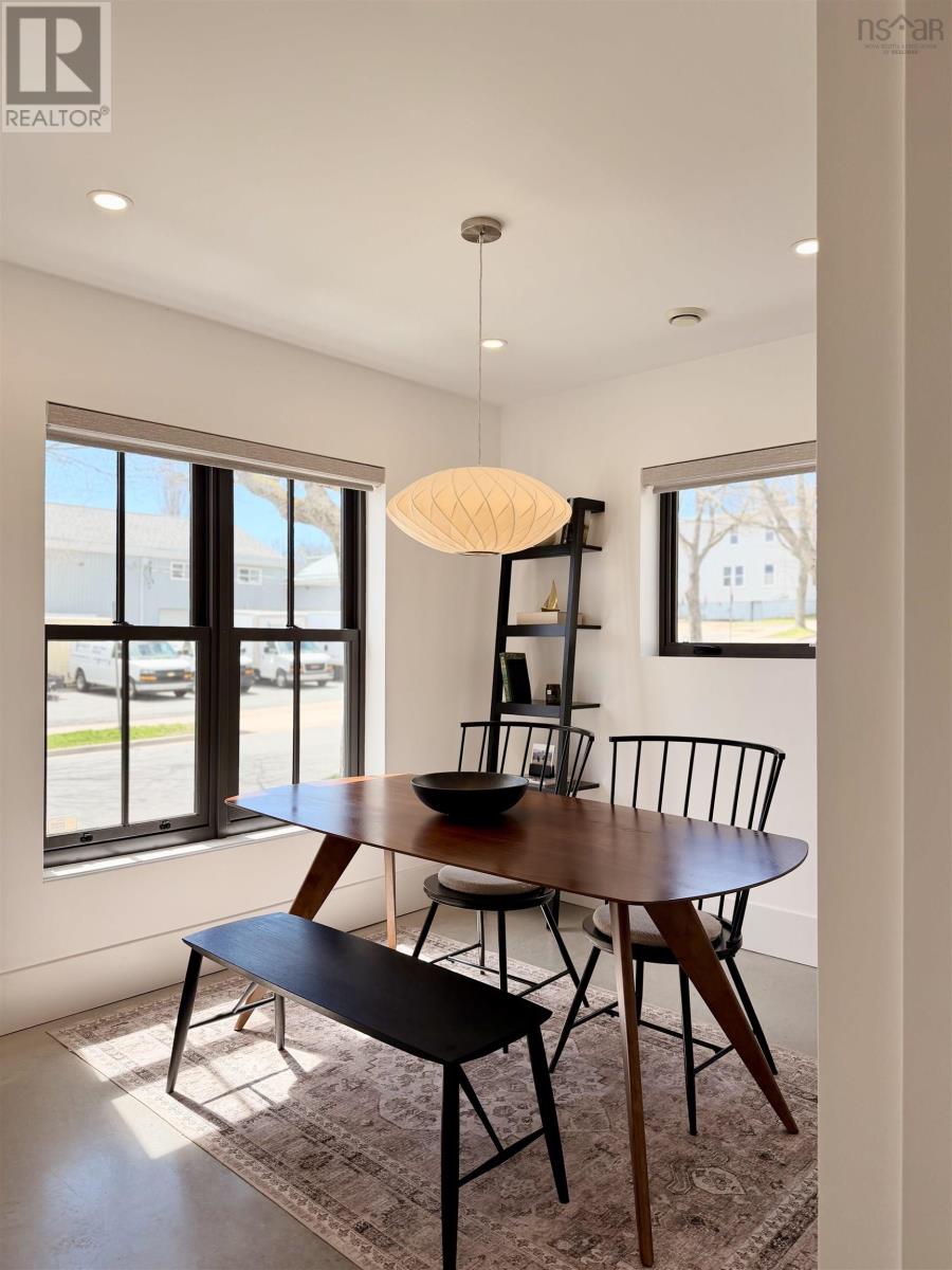 5663 Stanley Street - 15
