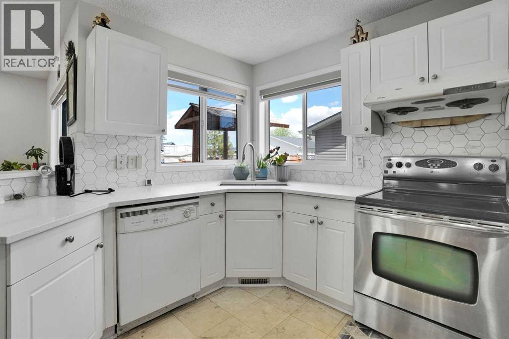 143 Taralea Gardens NE — photo 11
