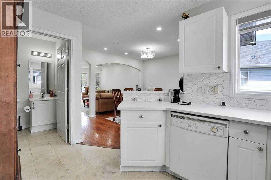 143 Taralea Gardens NE — photo 13