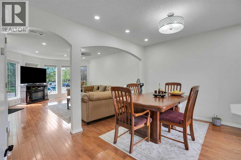 143 Taralea Gardens NE — photo 9