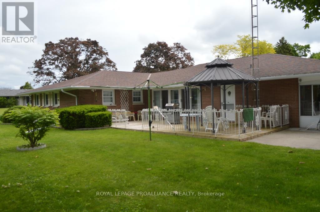 9 PARKVIEW HEIGHTS - Image 2