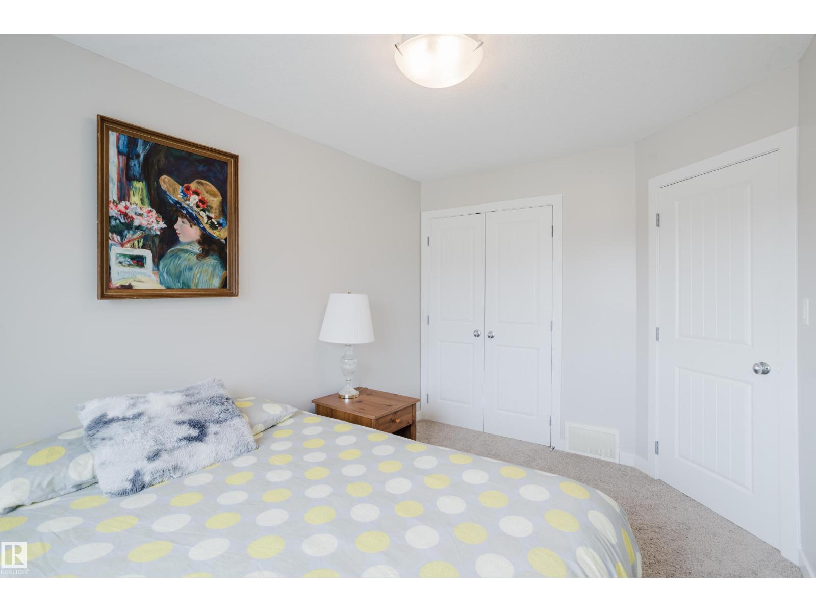15807 11 AV SW SW, Edmonton