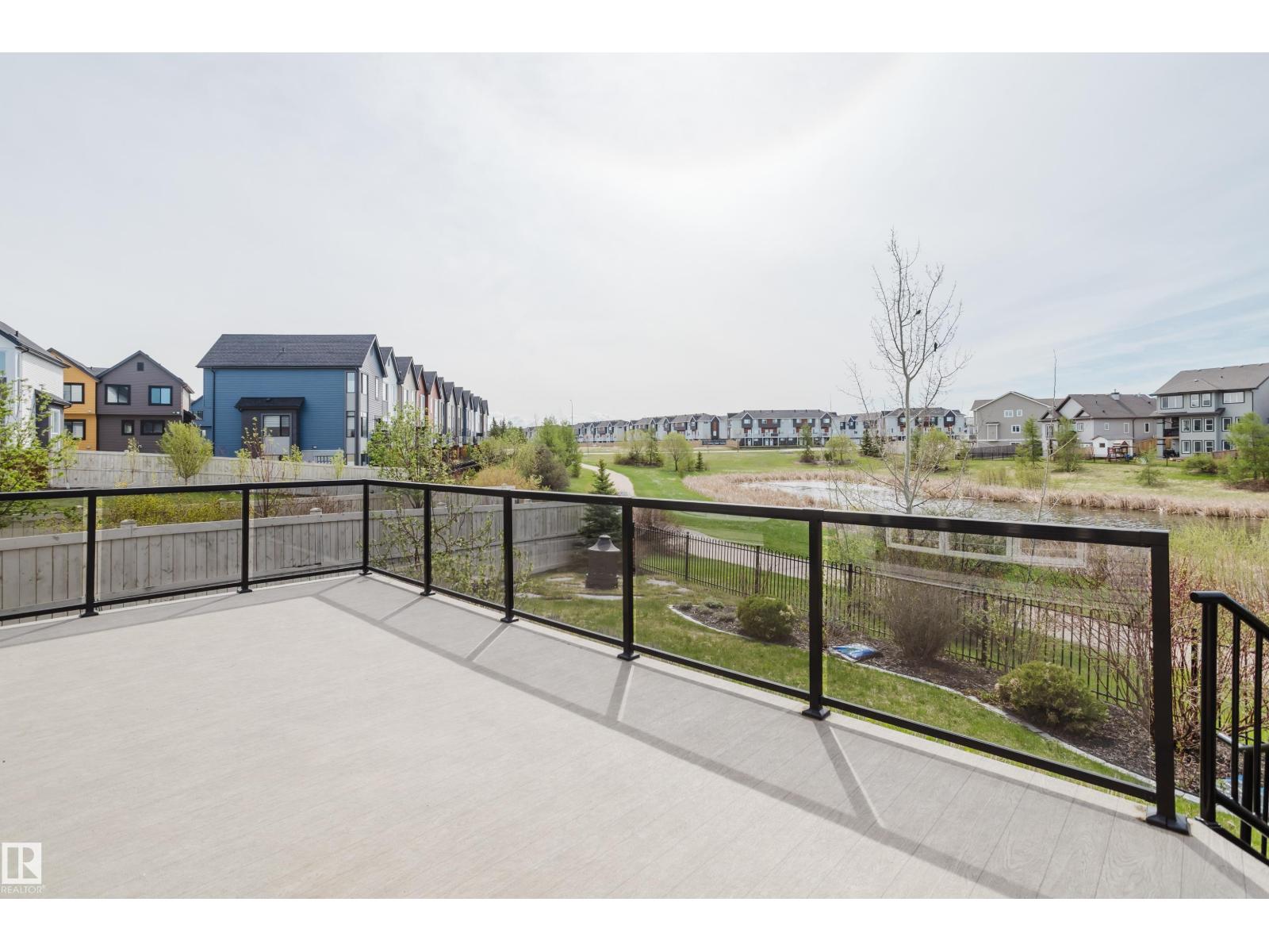 15807 11 AV SW SW, Edmonton