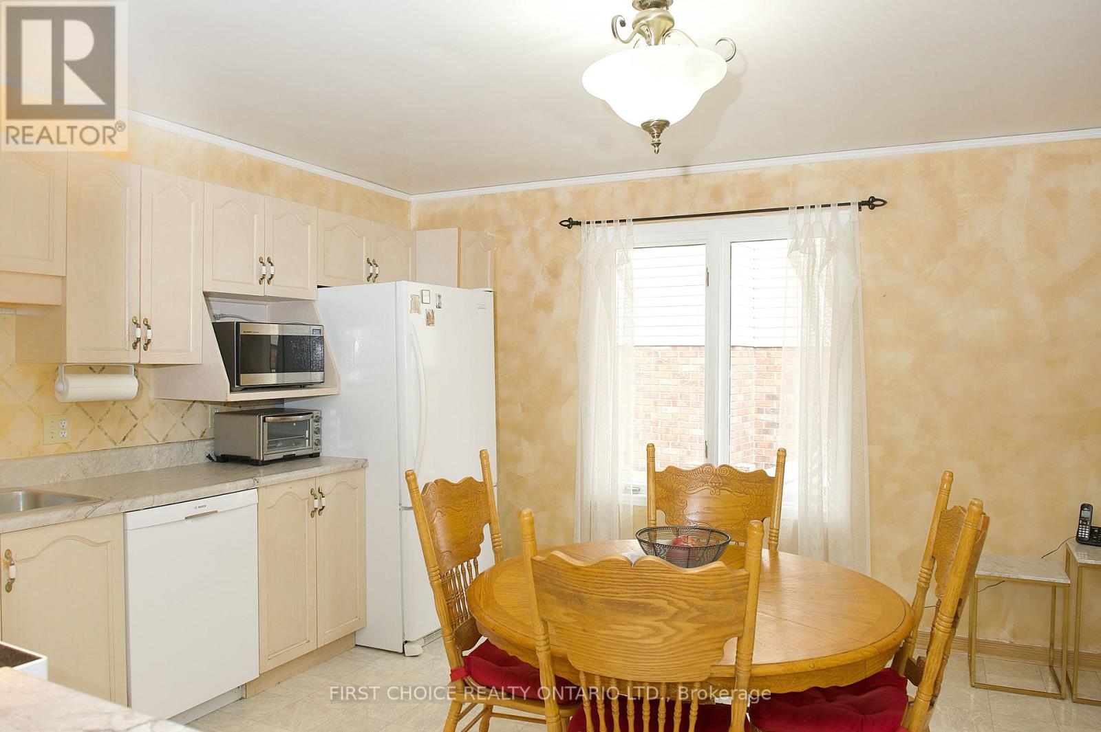 13 QUEENSTON DRIVE - 17