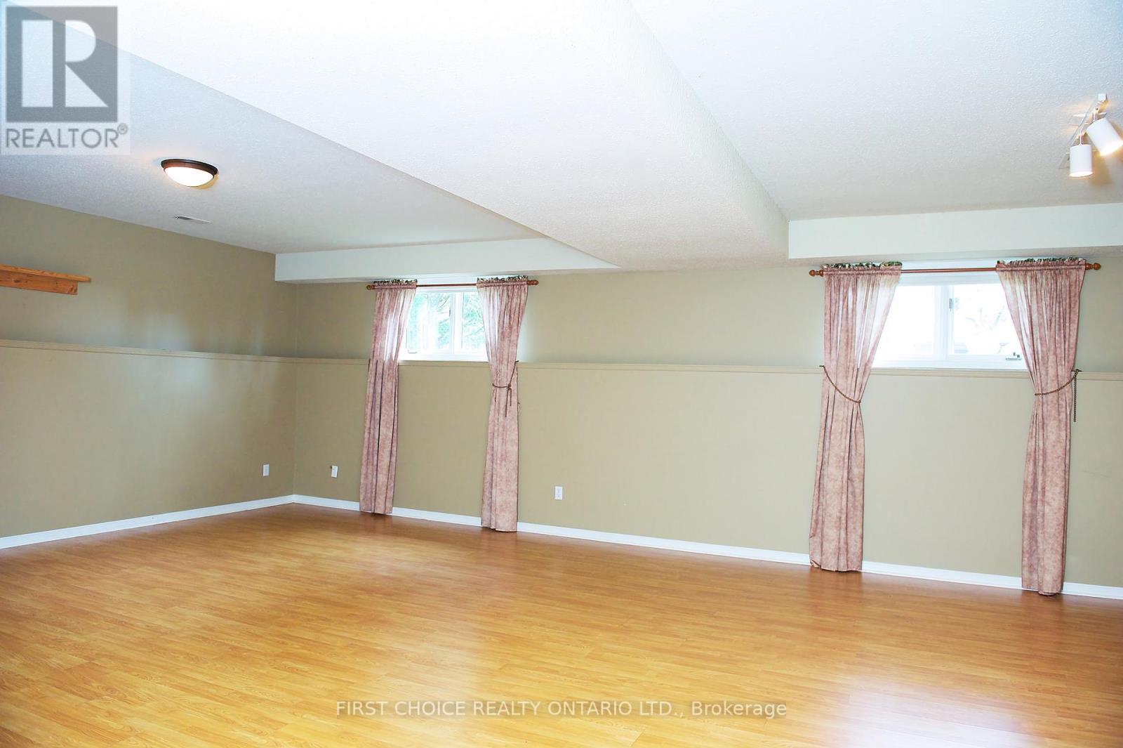 13 QUEENSTON DRIVE - 28
