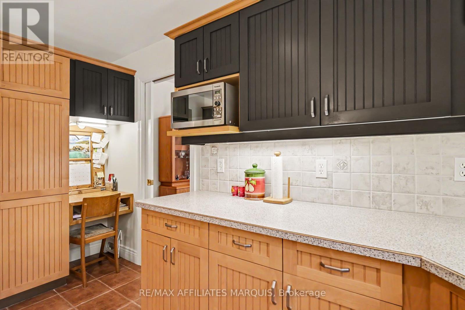 183 CROMWELL CRESCENT - 15