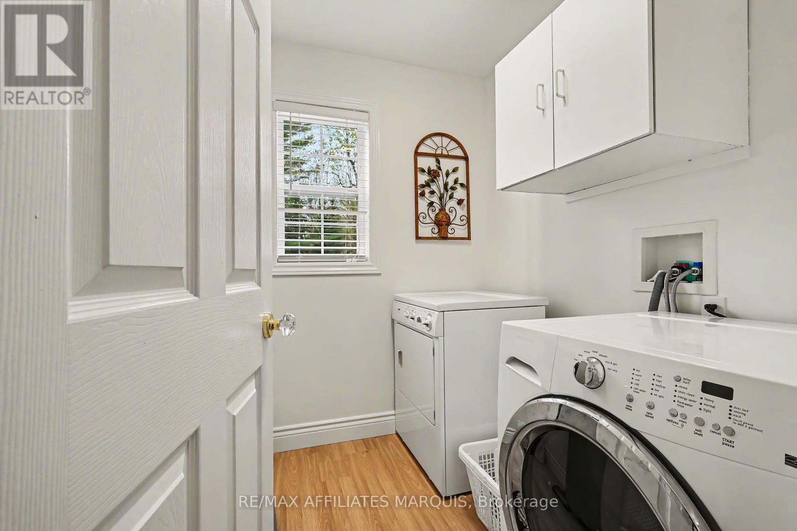 183 CROMWELL CRESCENT - 20