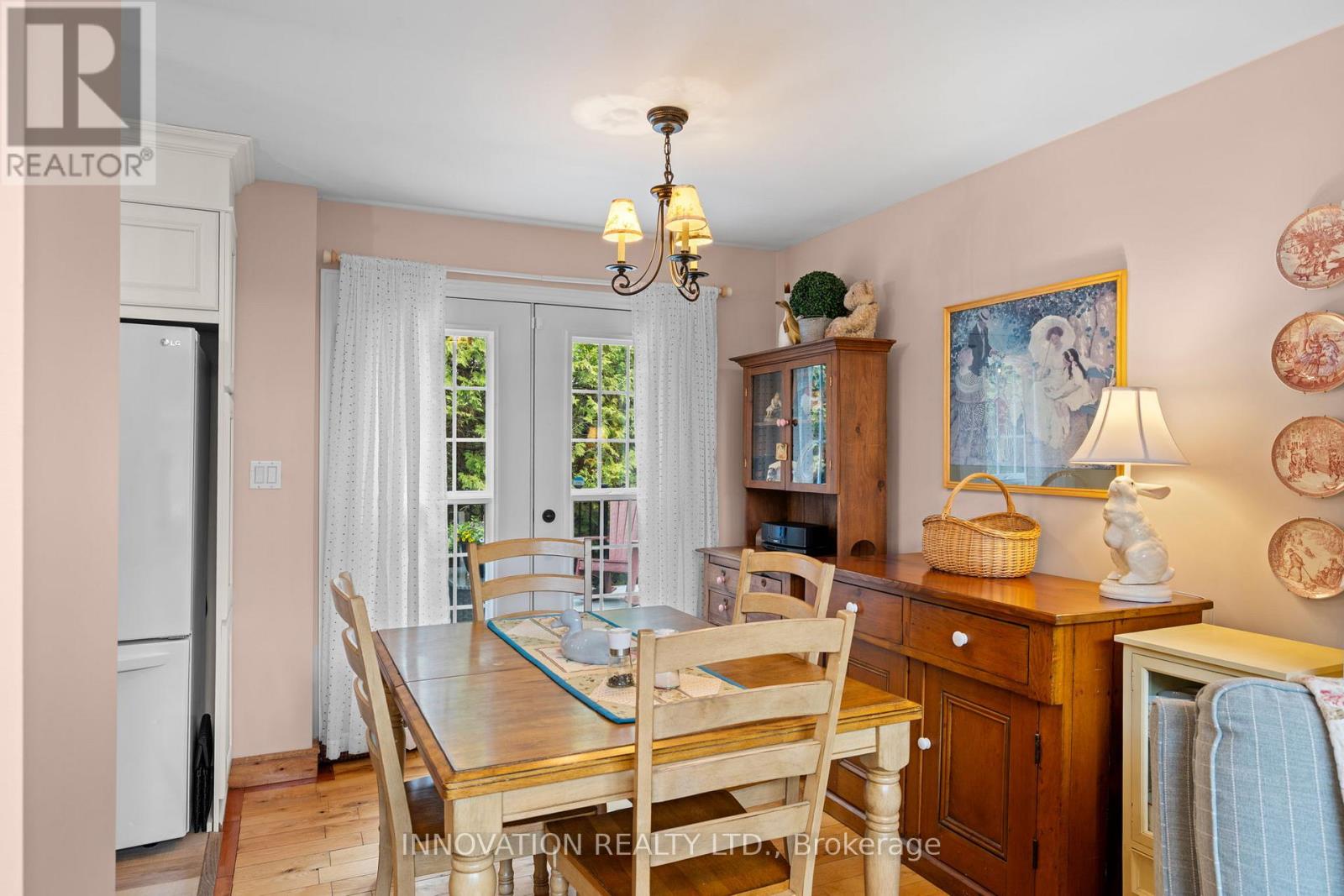 208 DAVIS ROAD - 11