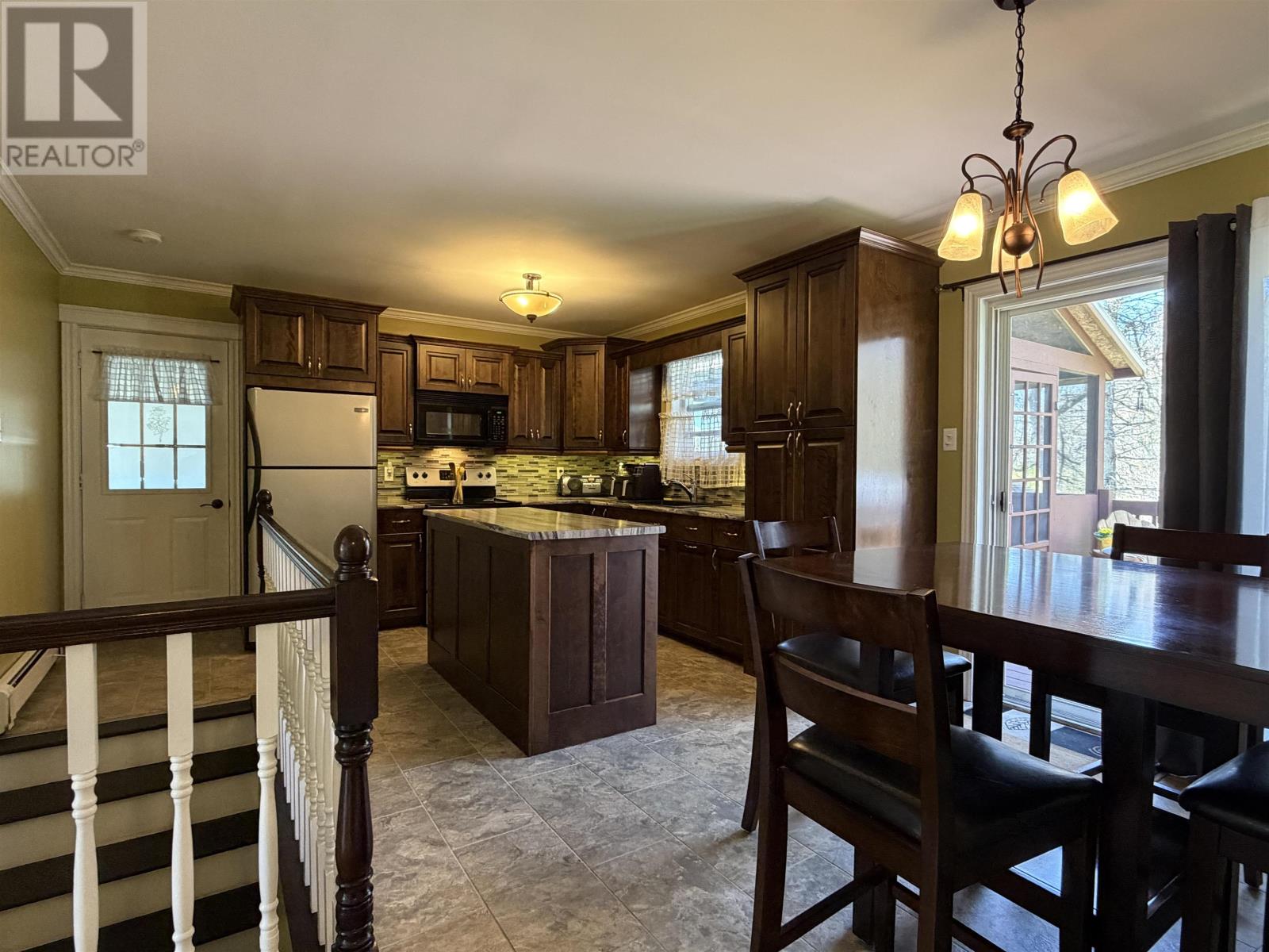 165 MILL Road - 4