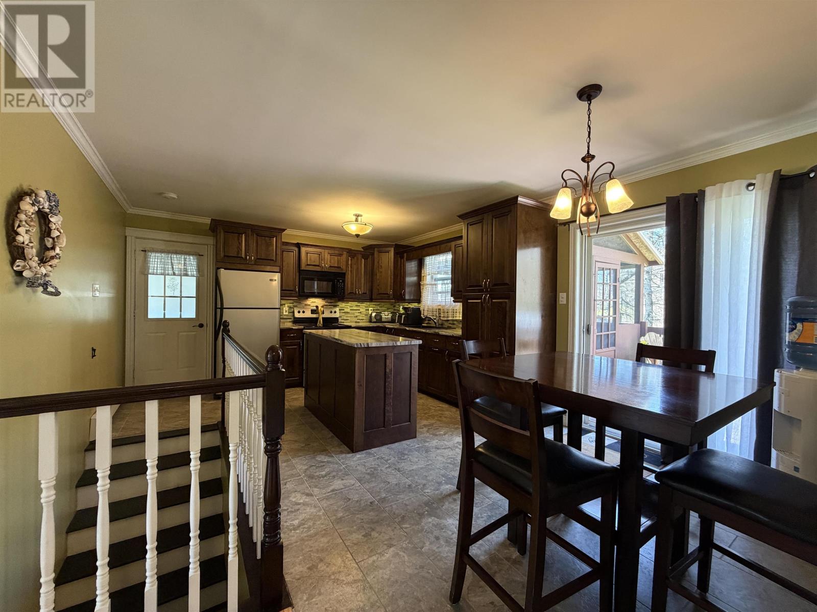 165 MILL Road - 6