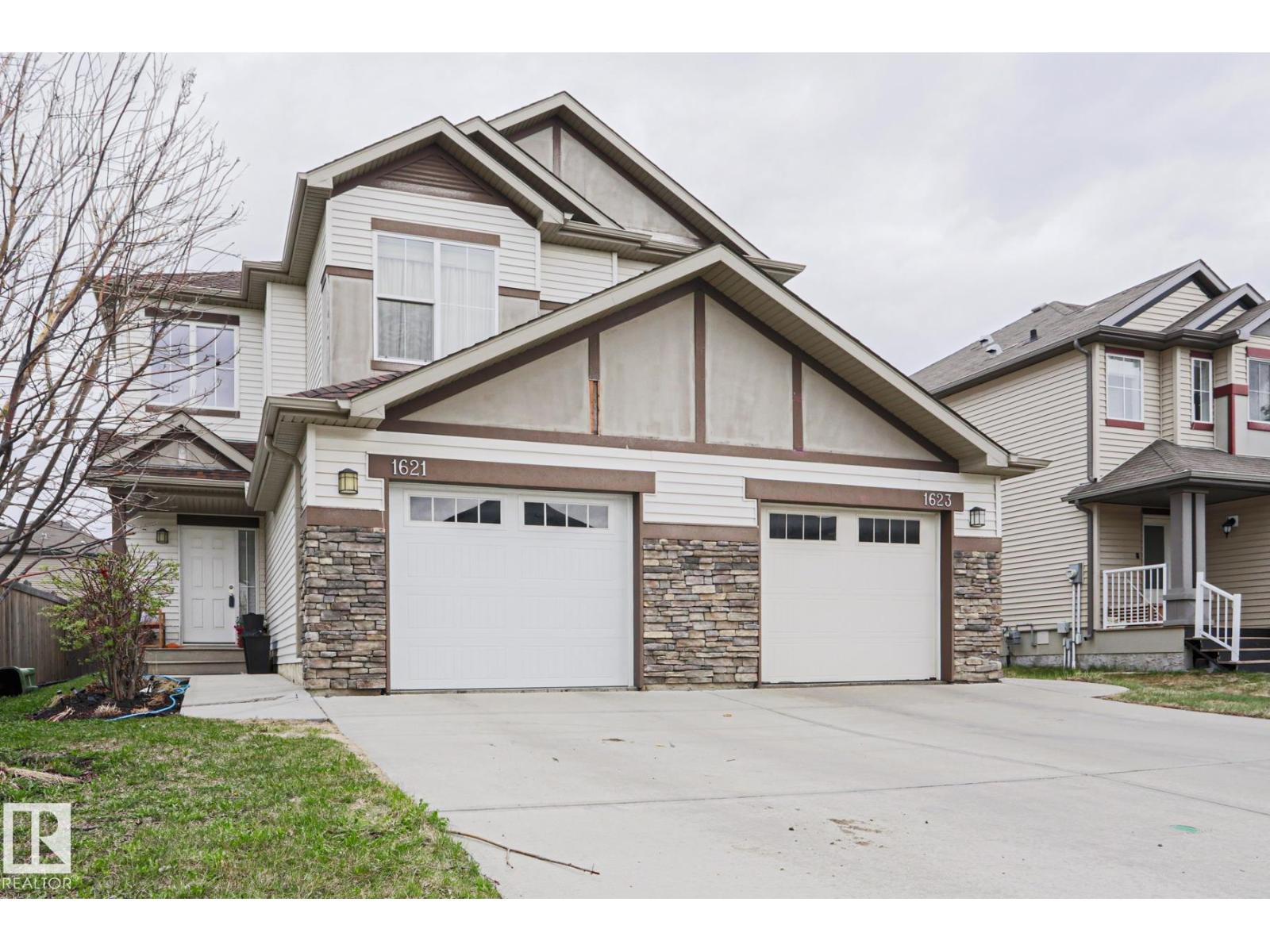1621 64 ST SW - 1