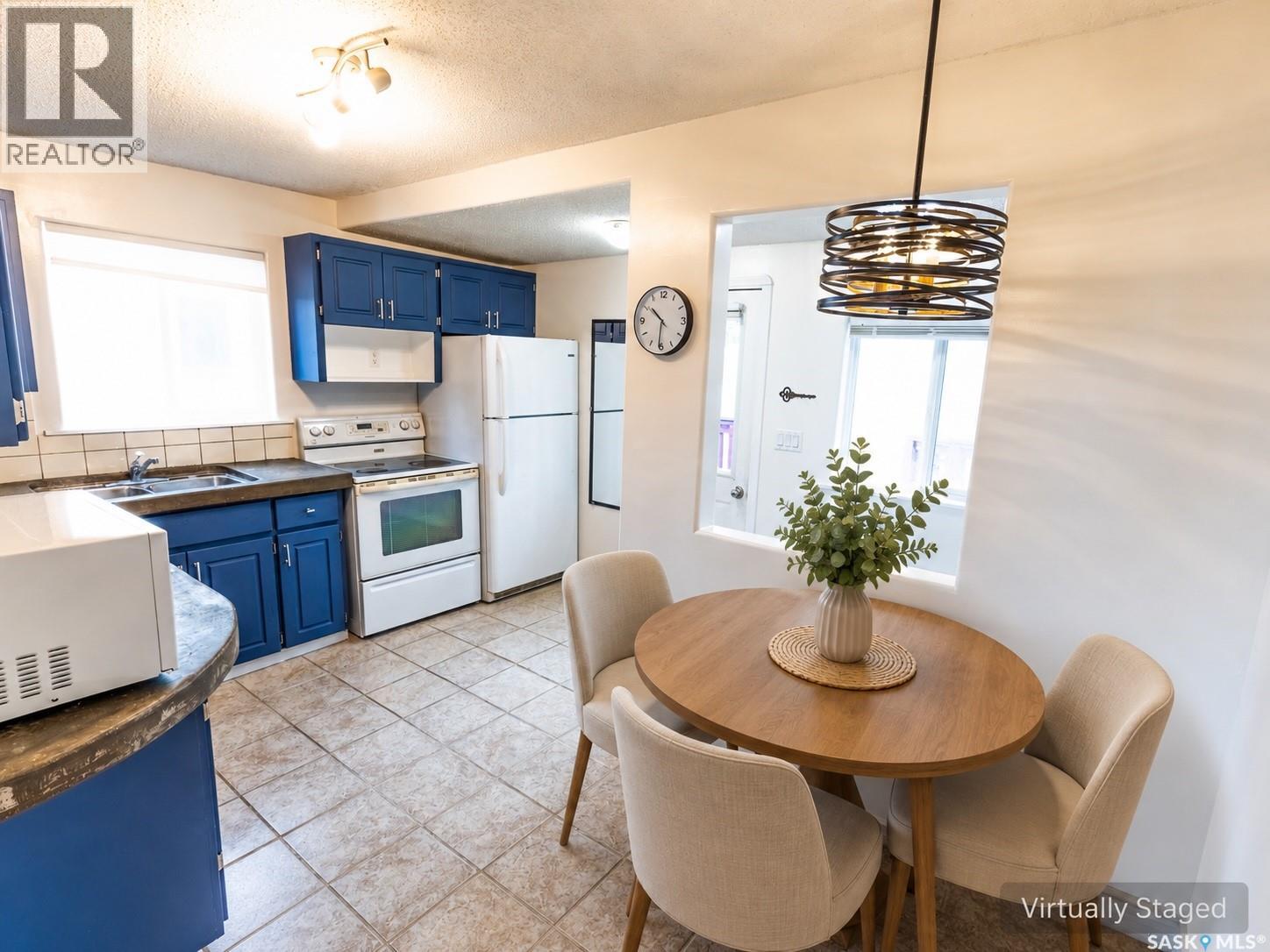768 Caribou STREET W - 15