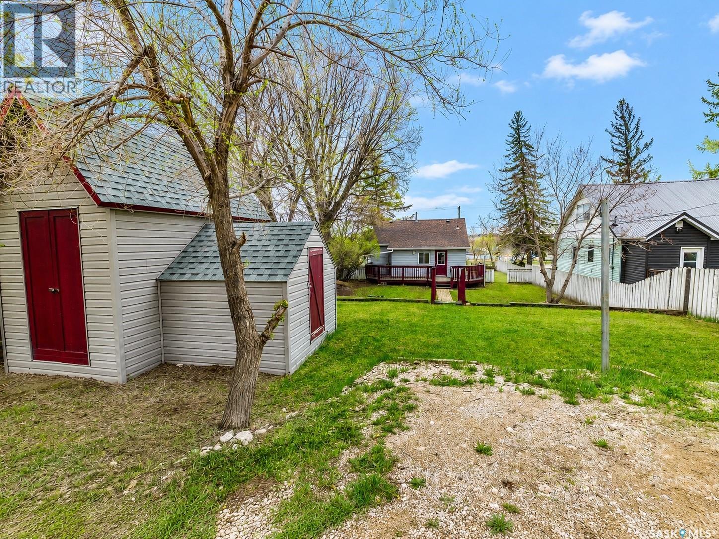 768 Caribou STREET W - 25
