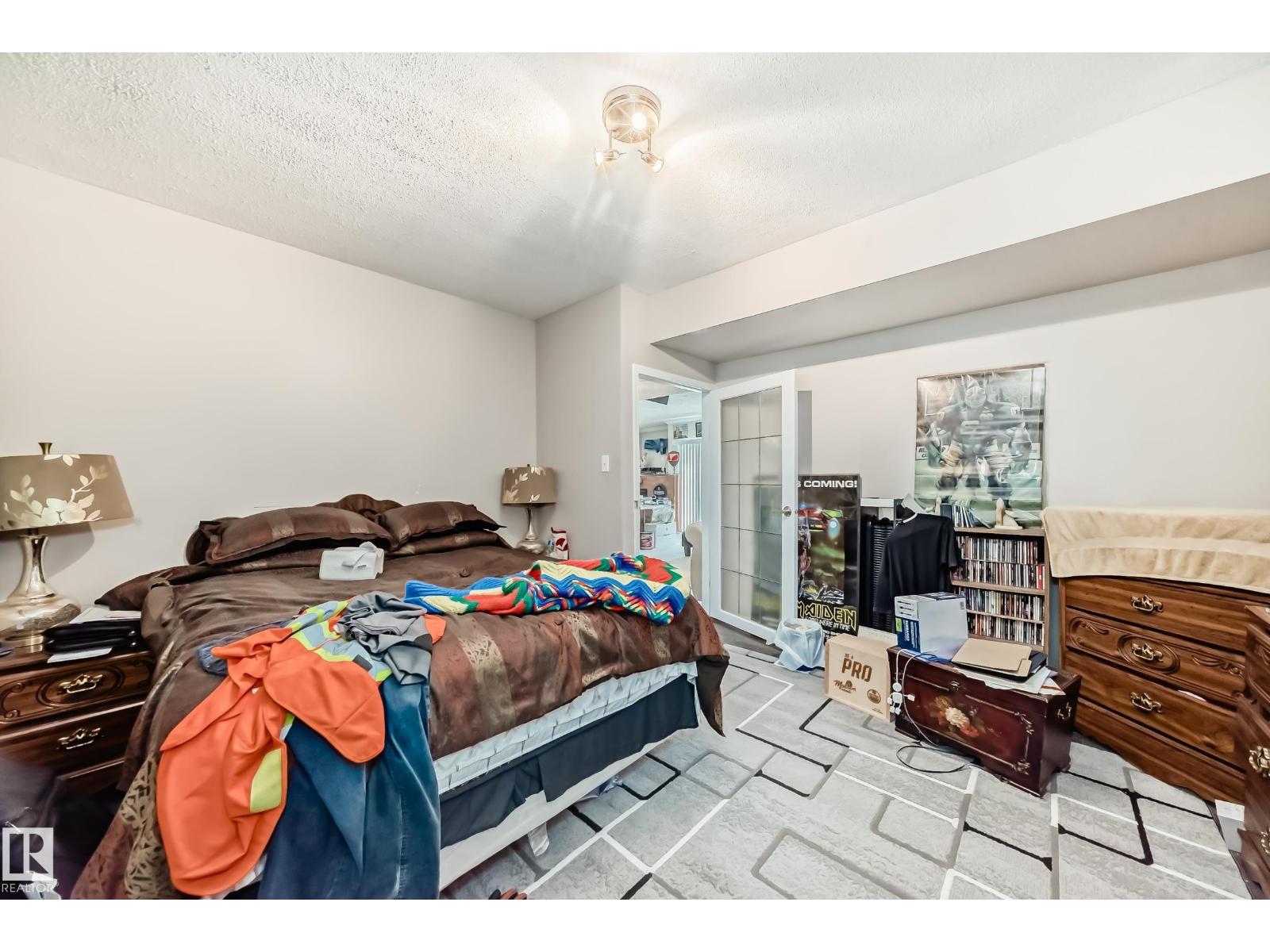 5107 200 ST NW, Edmonton