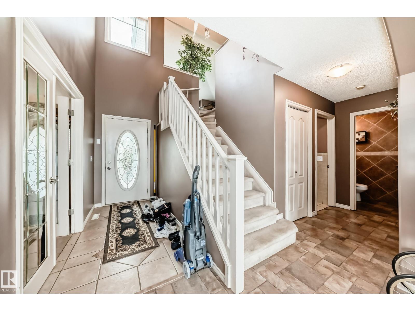 5107 200 ST NW, Edmonton