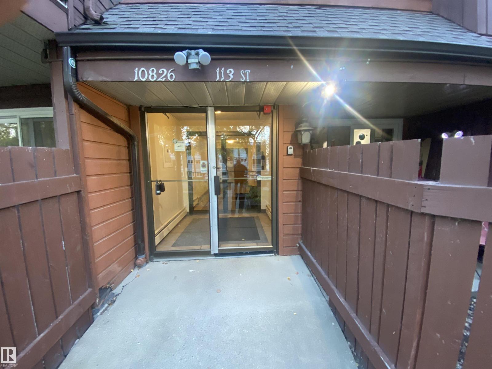 #302 10826 113 ST NW - Image 2