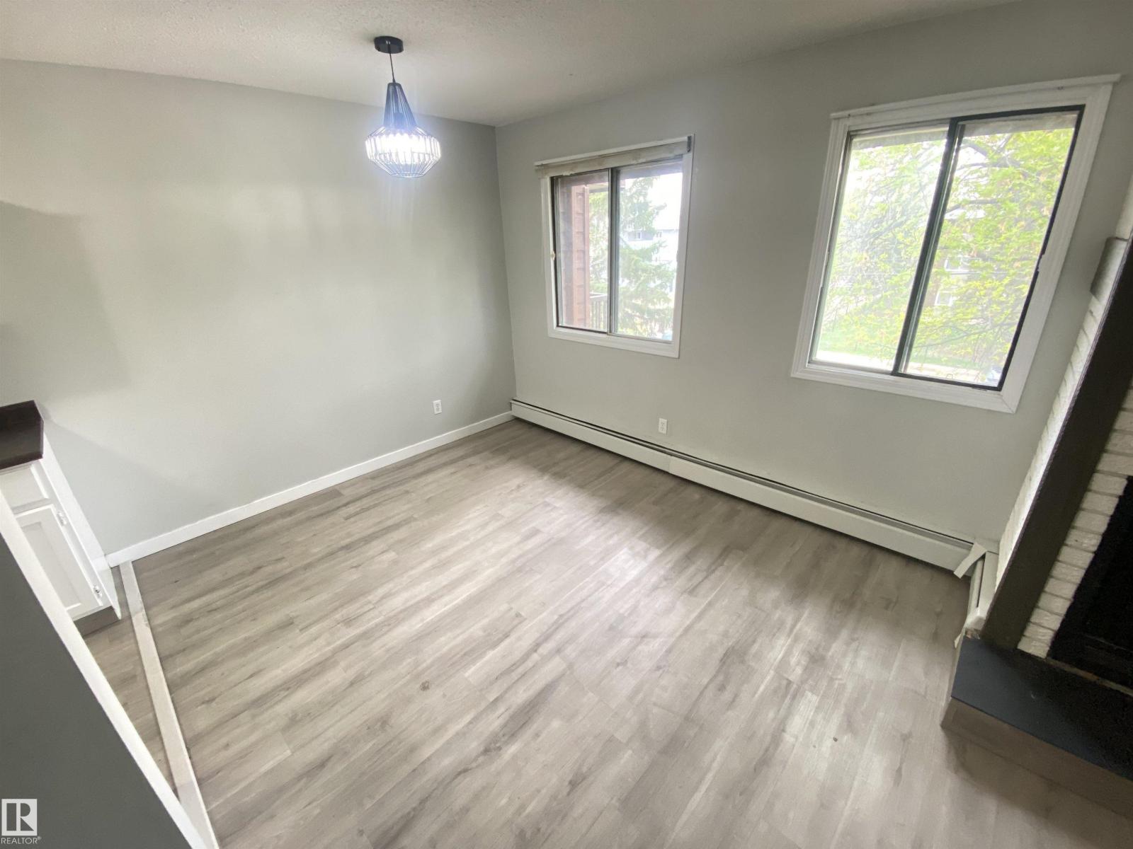 #302 10826 113 ST NW - 9