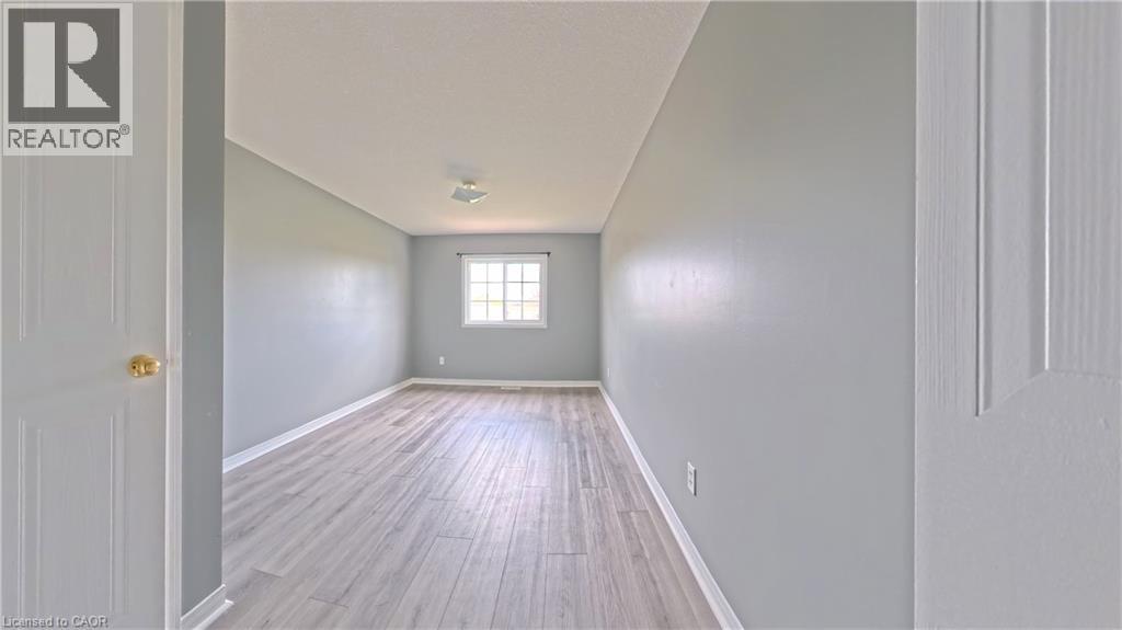 193 PROSPERITY Drive, Kitchener, Ontario, N2E4E5 — Photo 9