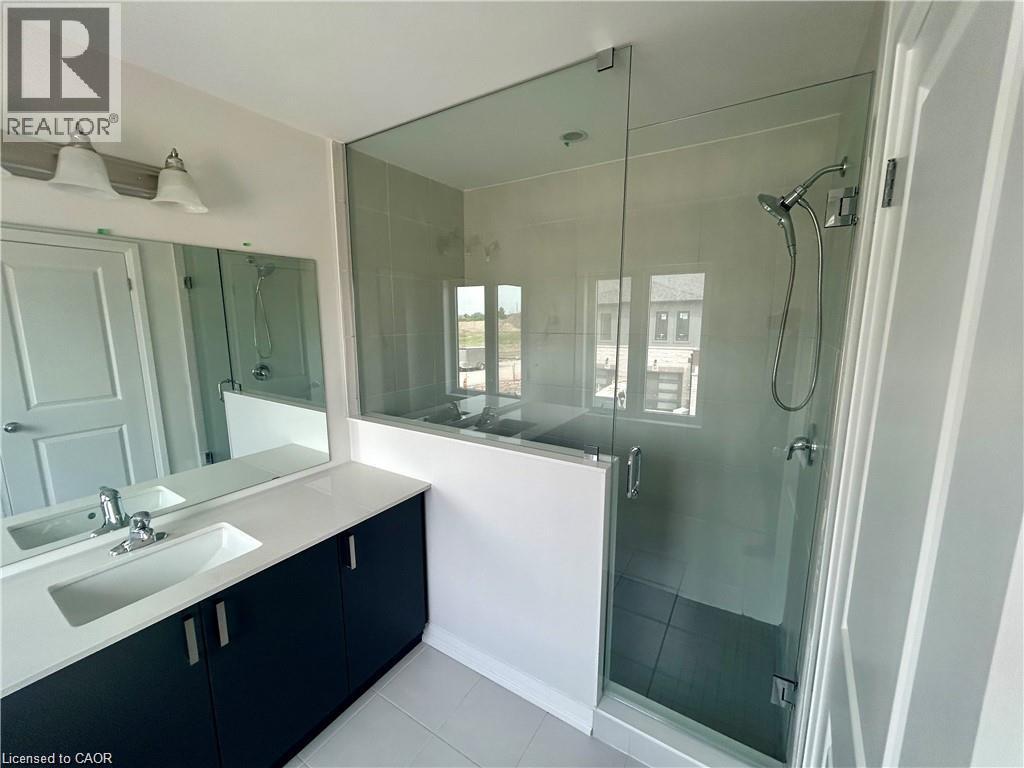 155 EQUESTRIAN Way Unit# 51, Cambridge, Ontario, N3E0E8 — Photo 2