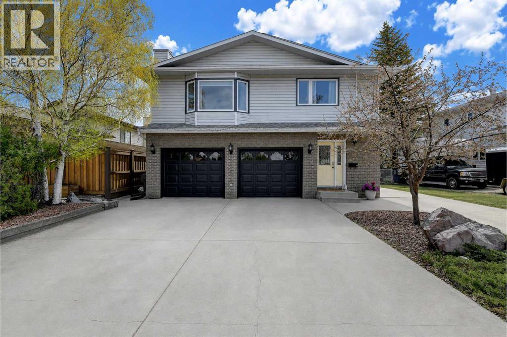 8917 102 Avenue - 1