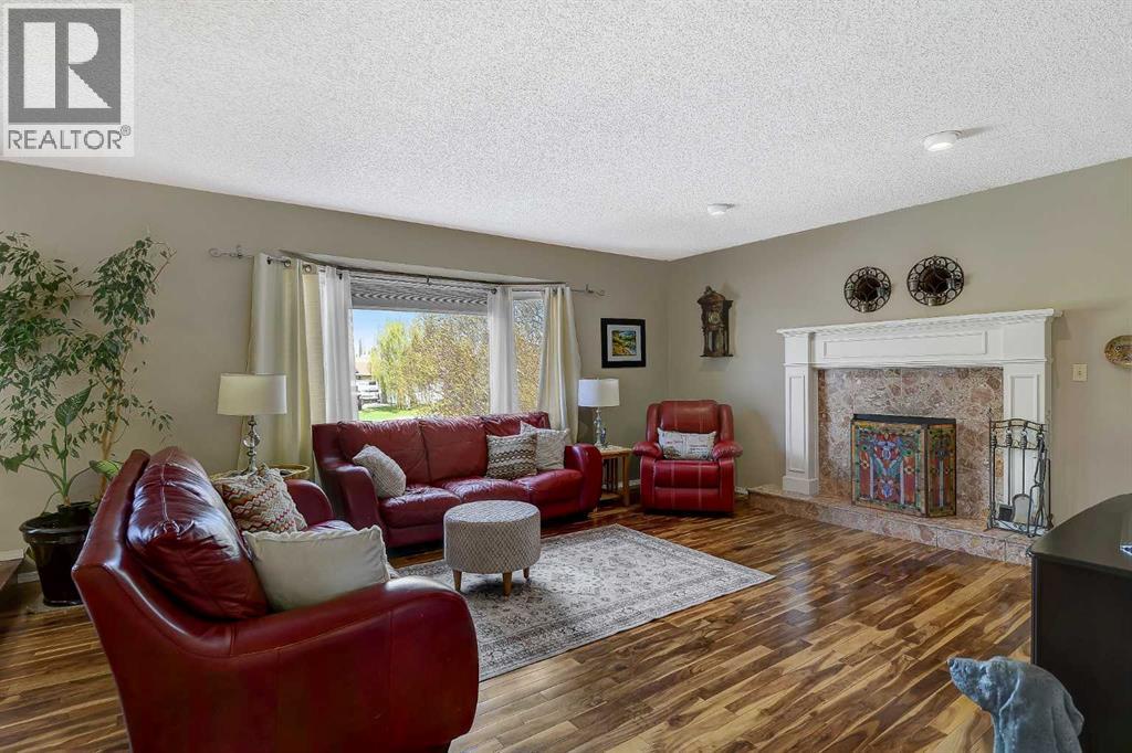 8917 102 Avenue - 9