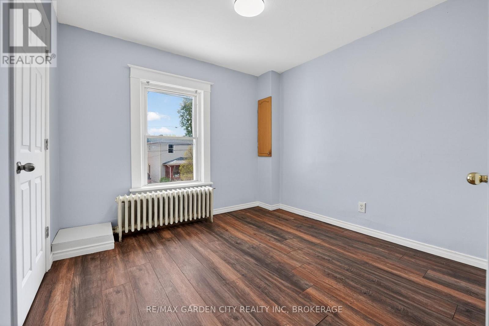 43 YORK STREET - 25