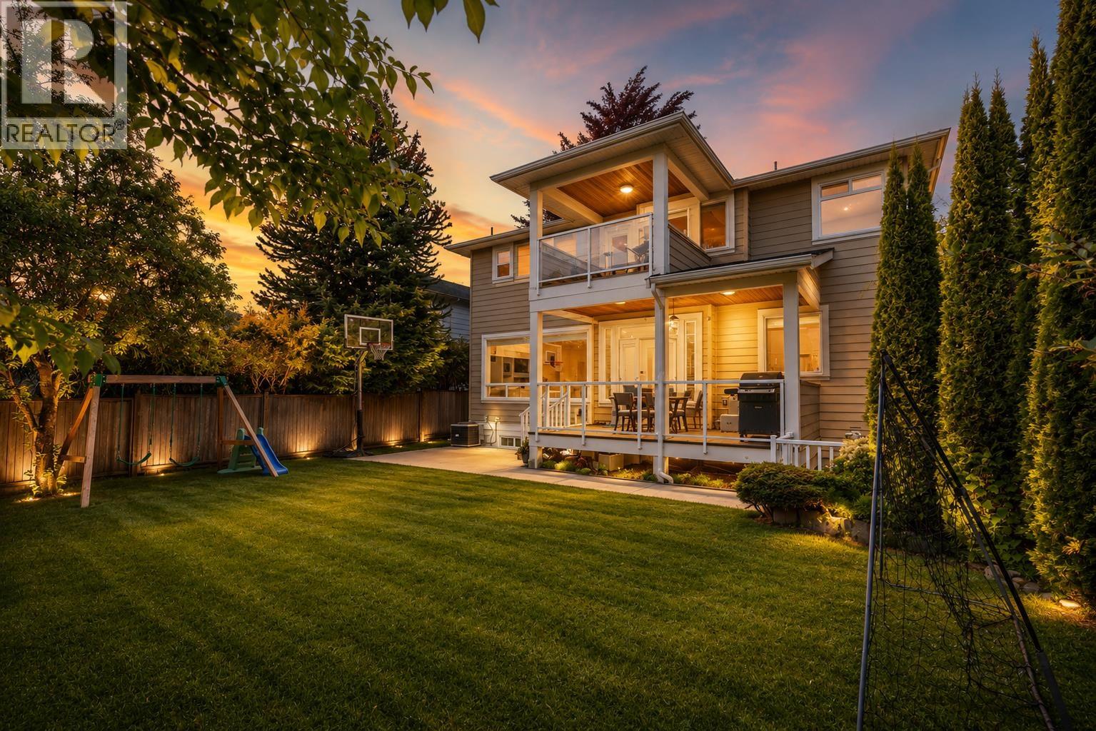 481 W WINDSOR ROAD, North Vancouver