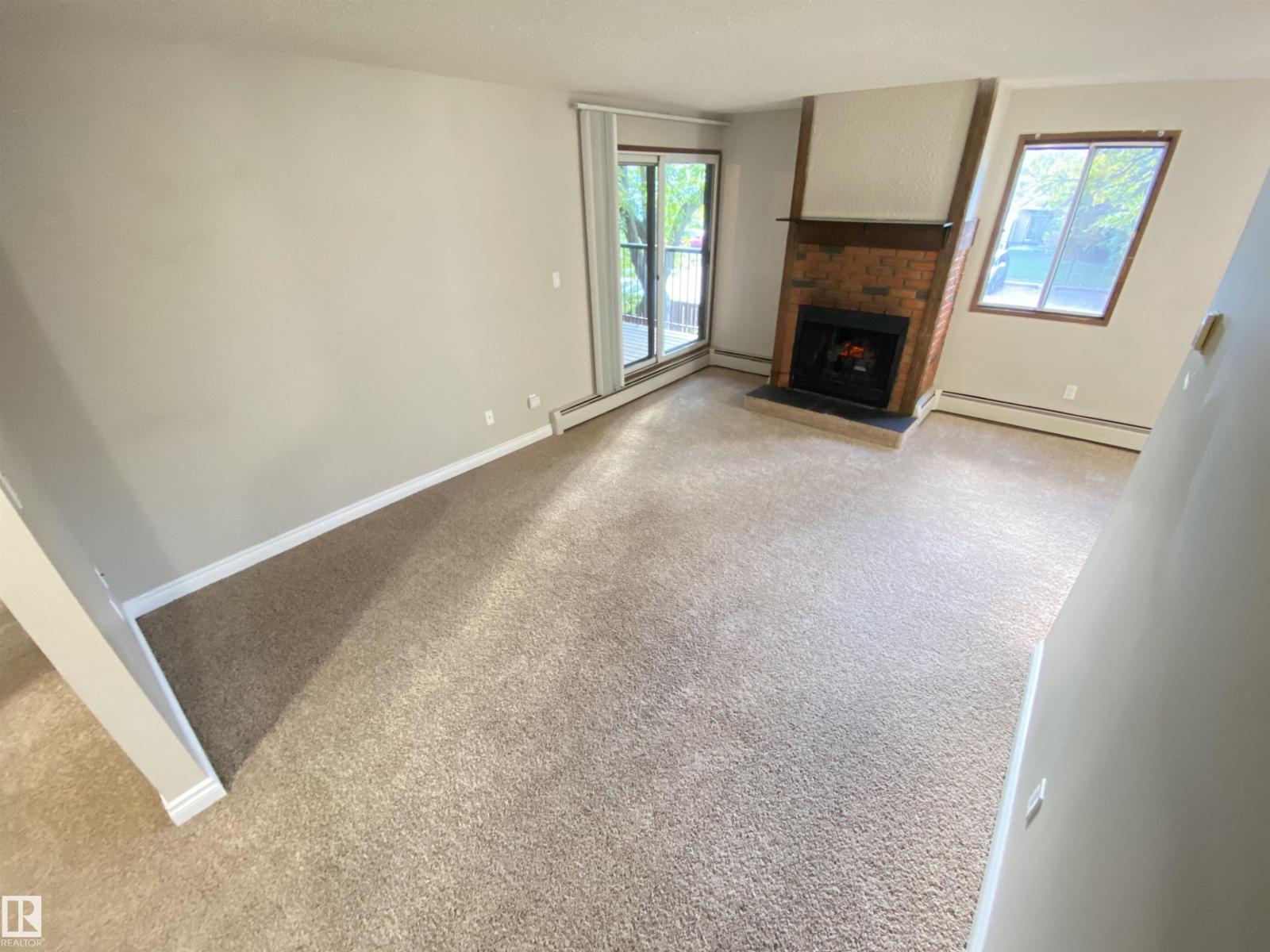 #203 10826 113 ST NW - 4