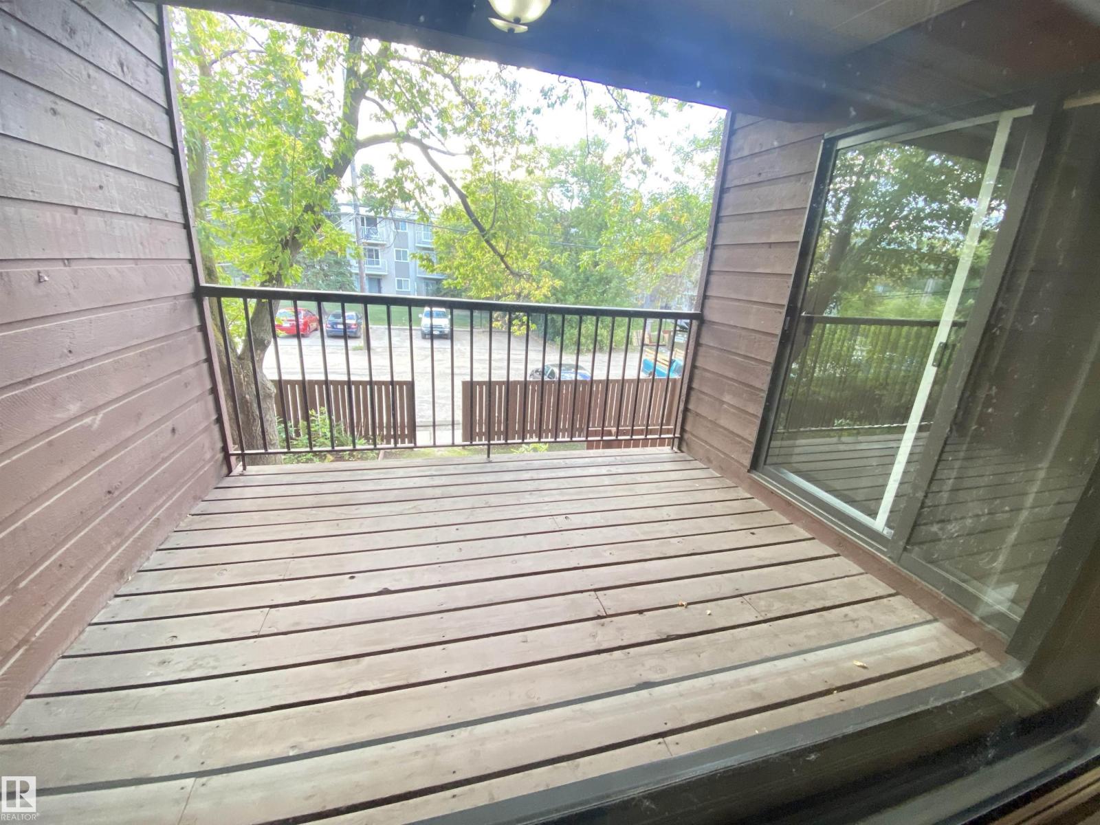 #203 10826 113 ST NW - 7