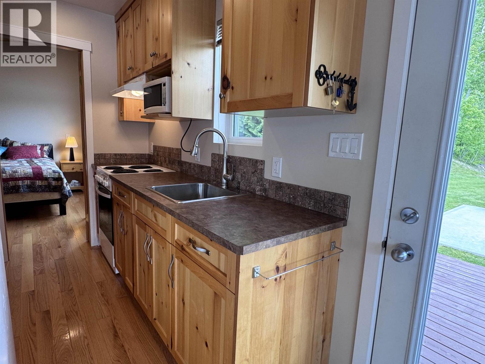 1440 WESTSIDE ROAD - 11